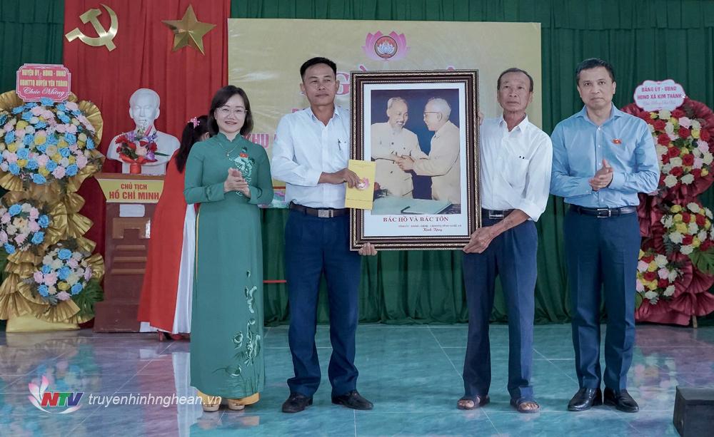 La delegación de la 15ª Asamblea Nacional asistió al Gran Festival de la Solidaridad en Yen Thanh