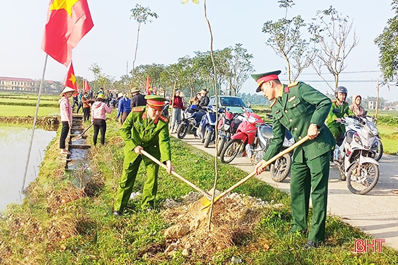 Campaña entusiasta para construir nuevas áreas rurales en Cam Xuyen