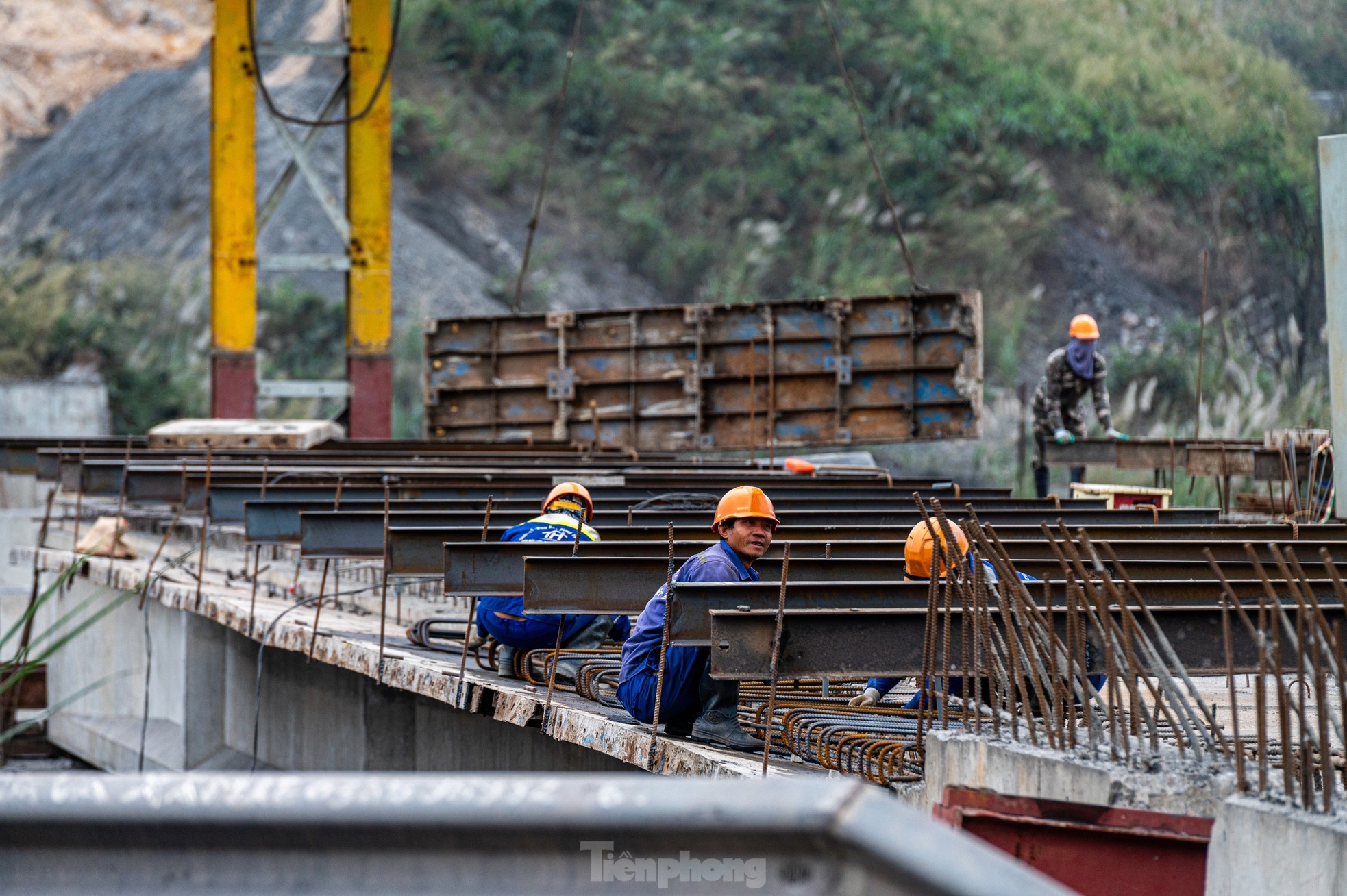 Le projet d'extension de la route « d'un billion de dollars » à Quang Ninh est en construction lente, photo 15