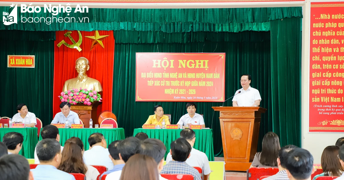 El presidente del Comité Popular Provincial, Nguyen Duc Trung, se reunió con los votantes del distrito de Nam Dan