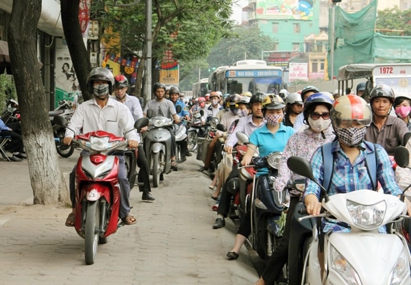 Les amendes pour les motocyclistes circulant sur les trottoirs ont été multipliées par 10