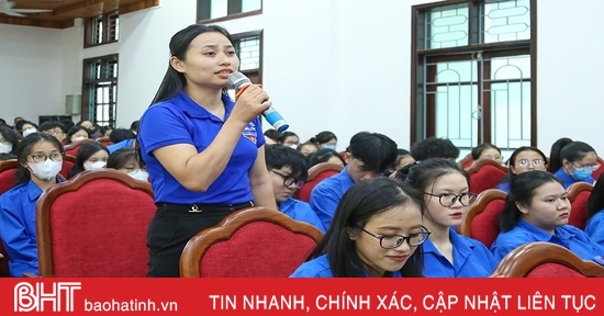 Lãnh đạo thành phố Hà Tĩnh đối thoại với đoàn viên, thanh niên 