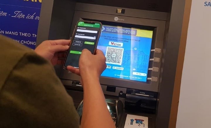Bei Verlust der AT-Karte und CCCD können Kunden weiterhin per QR Bargeld abheben. (Illustrationsfoto).