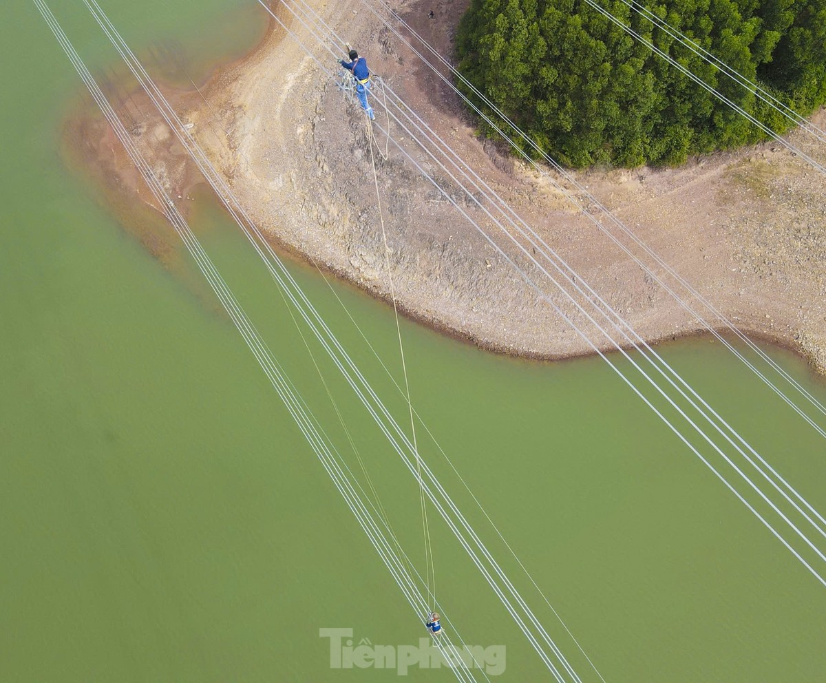 Panorama der 500kV-Leitung 3 durch Ha Tinh vor der Ziellinie Foto 20