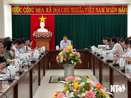 UBND tỉnh họp nghe báo cáo công tác chuẩn bị tết Nguyên đán Giáp Thìn 2024