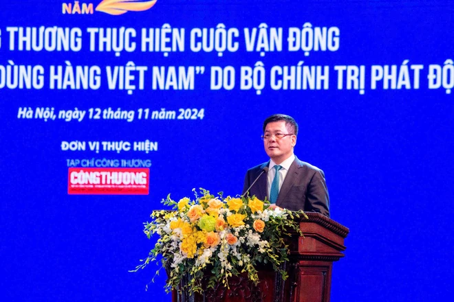 Minister Nguyen Hong Dien speaks at the ceremony. (Photo: Duc Duy/Vietnam+)