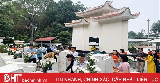 Ha Tinh accueille plus de 23 000 visiteurs à l'occasion du réveillon du Nouvel An