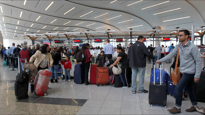 トランジット客にとって良い空港と悪い空港7つ