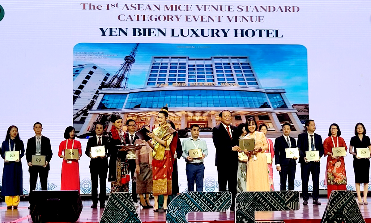 イエンビエンホテルは、ASEAN MICE会場2024のイベント会場部門を受賞しました。