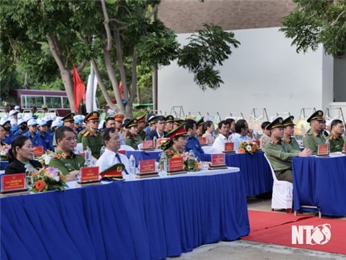 Launching the campaign to protect the environment and biodiversity of Vietnam's seas and islands in 2023