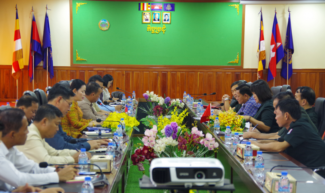 Weitere Stärkung der Koordinierung bei der Suche und Abholung der Überreste von Märtyrern zwischen der Provinz Dak Lak und der Provinz Mondulkiri (Kambodscha)