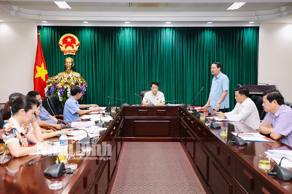 The 22nd session of the 15th Provincial People's Council was discussed in groups.