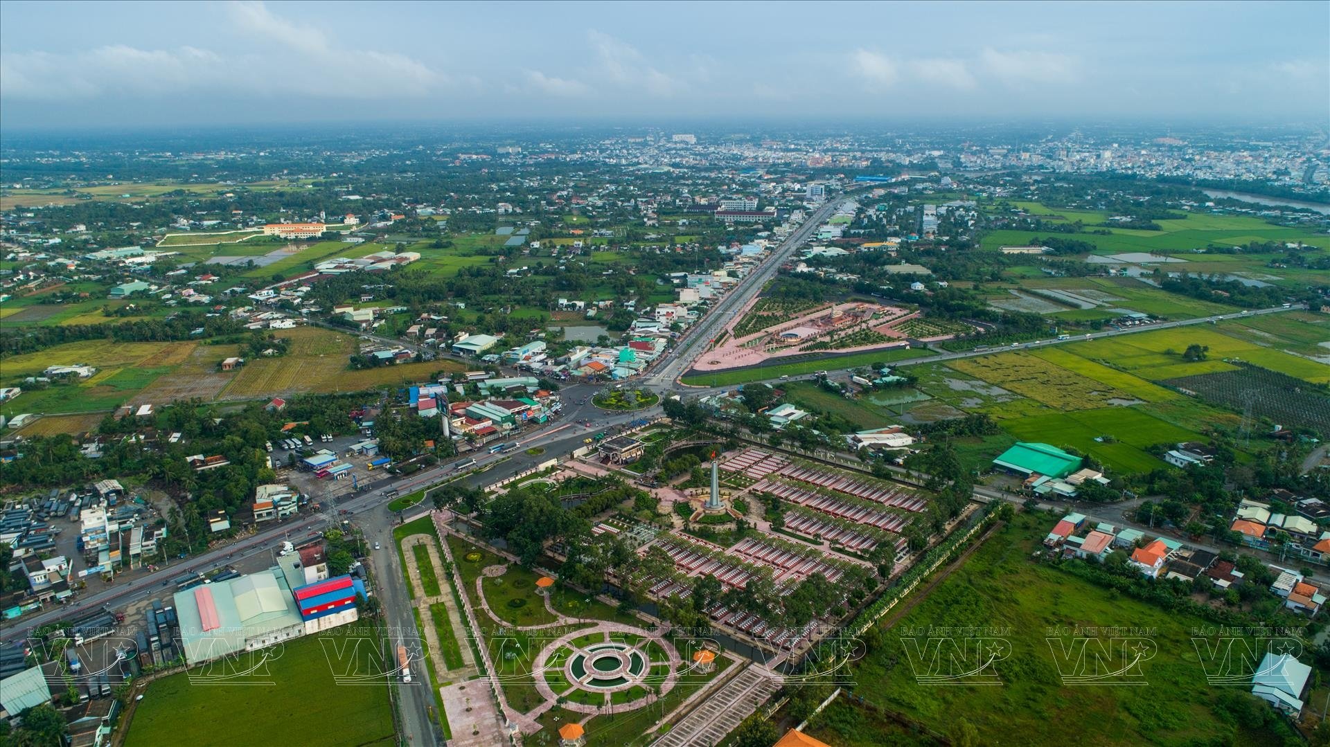 ภาพสีสันแห่งการท่องเที่ยวเมืองหลงอัน