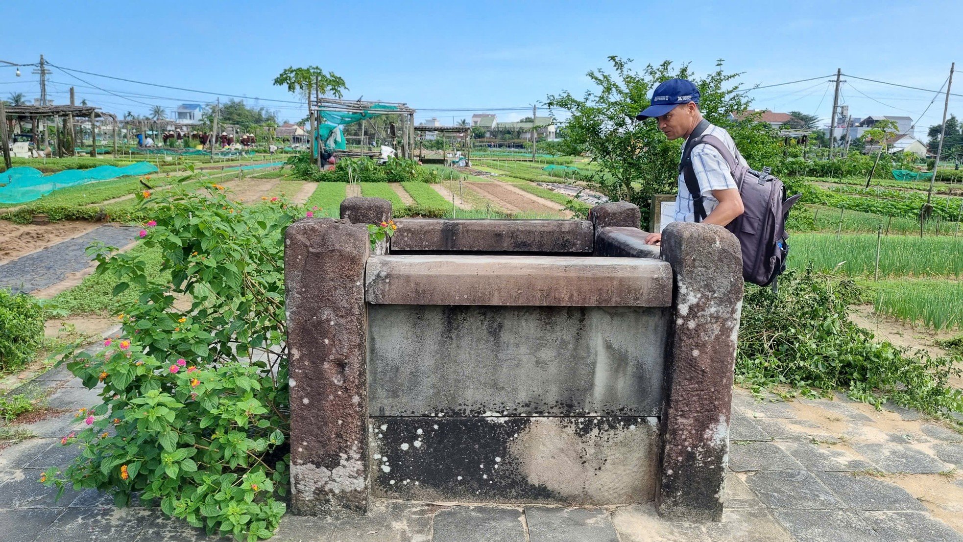 តើ​ស្លឹក​ឈើ​តូច​ៗ​នៅ​ទីក្រុង Hoi An ធ្វើ​ឱ្យ​ភ្ញៀវ​ទេសចរ​លោក​ខាង​លិច​ស្រក់​ទឹក​ភ្នែក​យ៉ាង​ណា? រូបថត 12