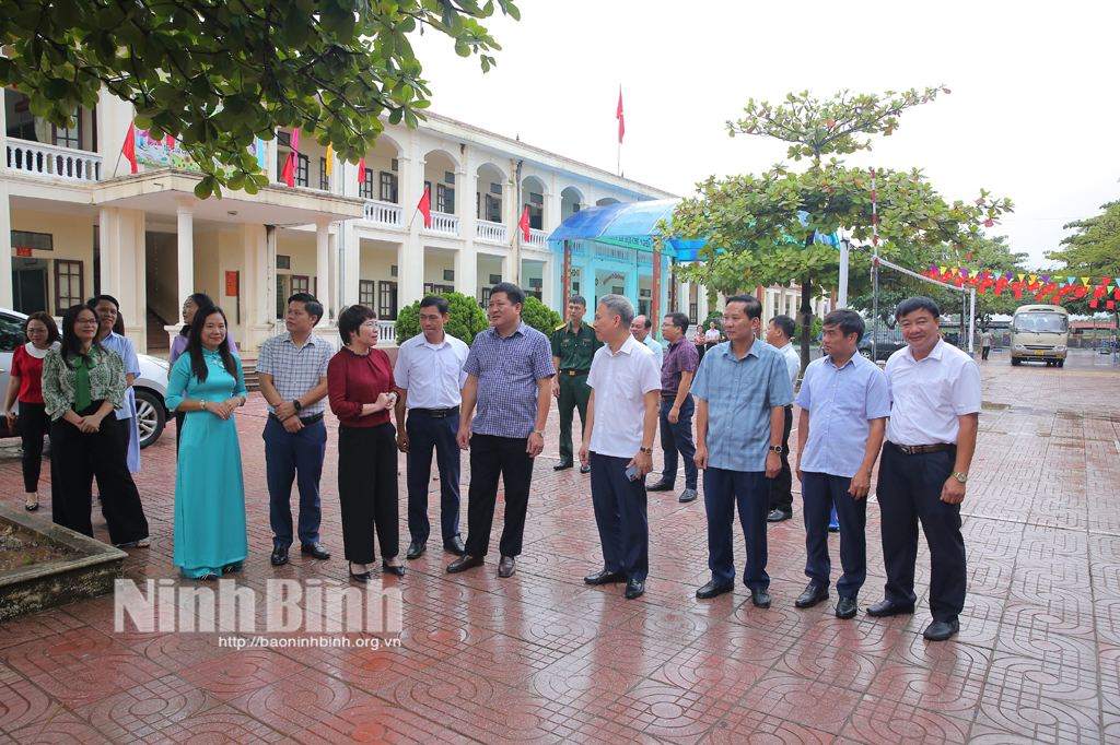 Khảo sát, đánh giá kết quả, hồ sơ các tiêu chí xã nông thôn mới nâng cao đối với 3 xã của huyện Yên Mô