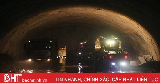 Cận cảnh thi công hầm xuyên núi duy nhất trên tuyến cao tốc Bắc – Nam qua Hà Tĩnh