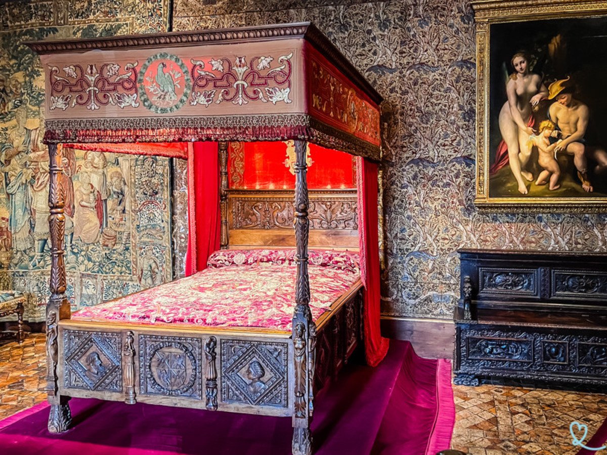 غرفة نوم كاثرين دي ميديسيس https://sloireloversfrenvisit-chateau-chenonceau-castle-1.jpg