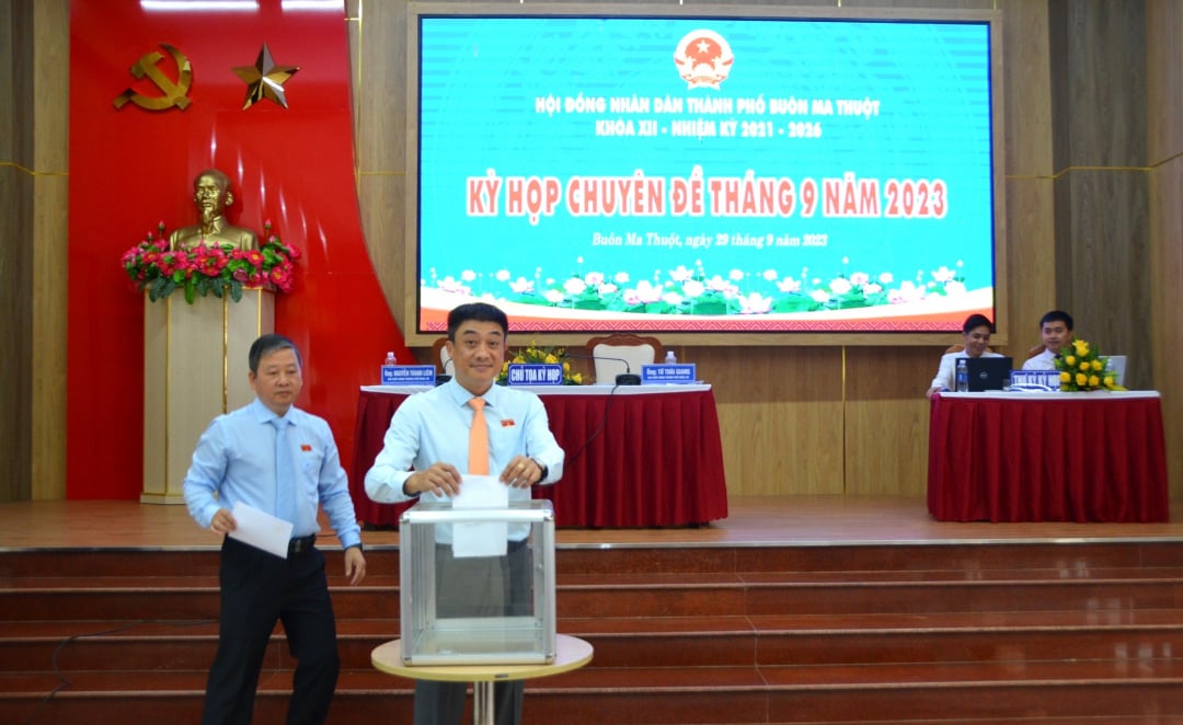 Conseil populaire de la ville Buon Ma Thuot : Session extraordinaire de septembre 2023