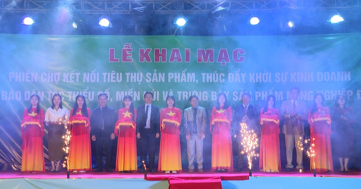 Hiệp Đức khai mạc Phiên chợ kết nối tiêu thụ sản phẩm đồng bào dân tộc thiểu số miền núi