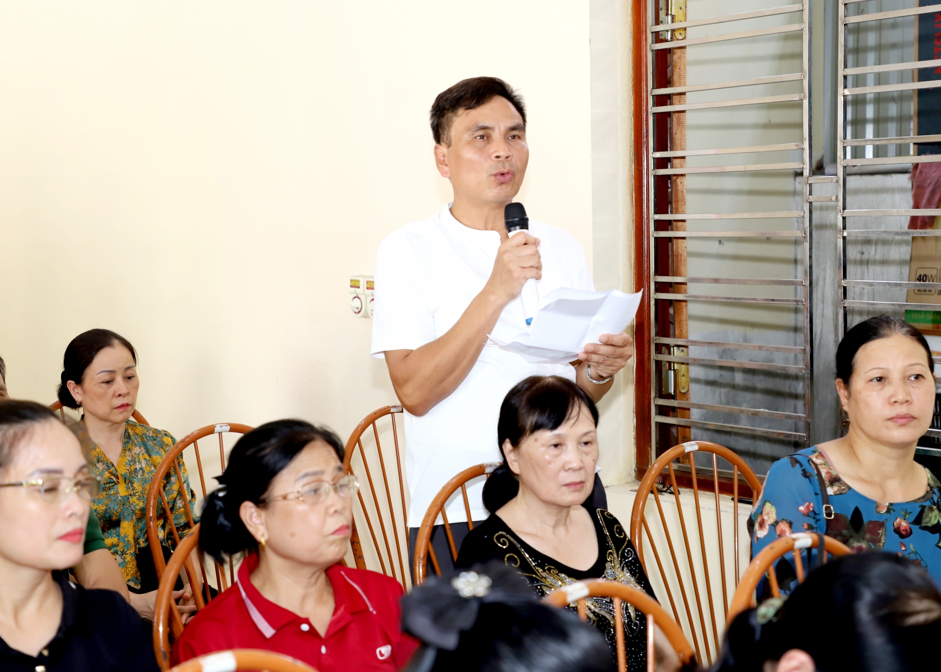 Voters of Minh Khai ward make proposals and recommendations to provincial People's Council delegates