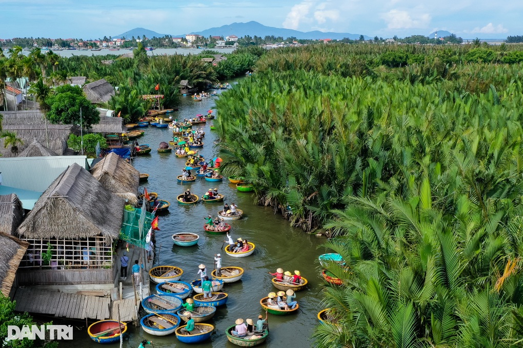 Quang Nam bricht Rekord und begrüßt erstmals 8 Millionen Besucher pro Jahr - 2