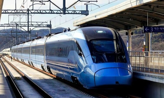 KTX high-speed train in South Korea. Photo: KoreaRailway