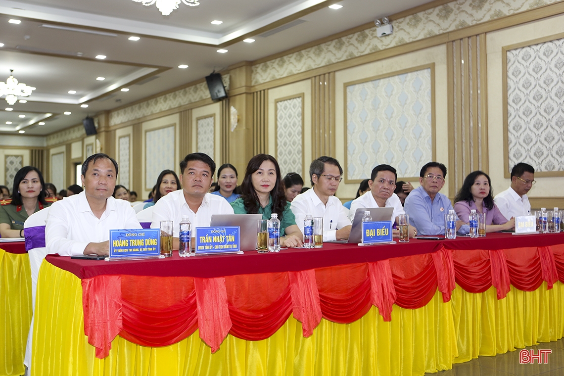 Ha Tinh women continue to promote their noble qualities, becoming an important human resource in development.