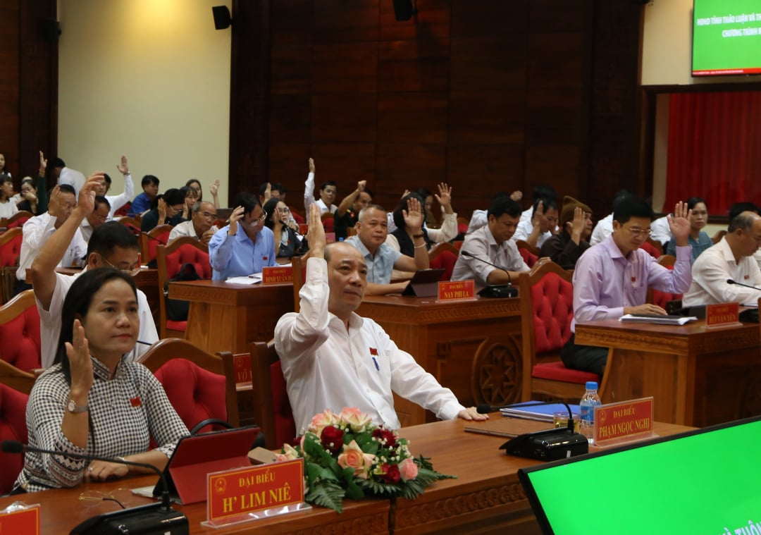 การประชุมสภาประชาชนจังหวัดสมัยพิเศษ ครั้งที่ 11 ครั้งที่ 10 จะจัดขึ้นในวันที่ 14 พฤศจิกายน