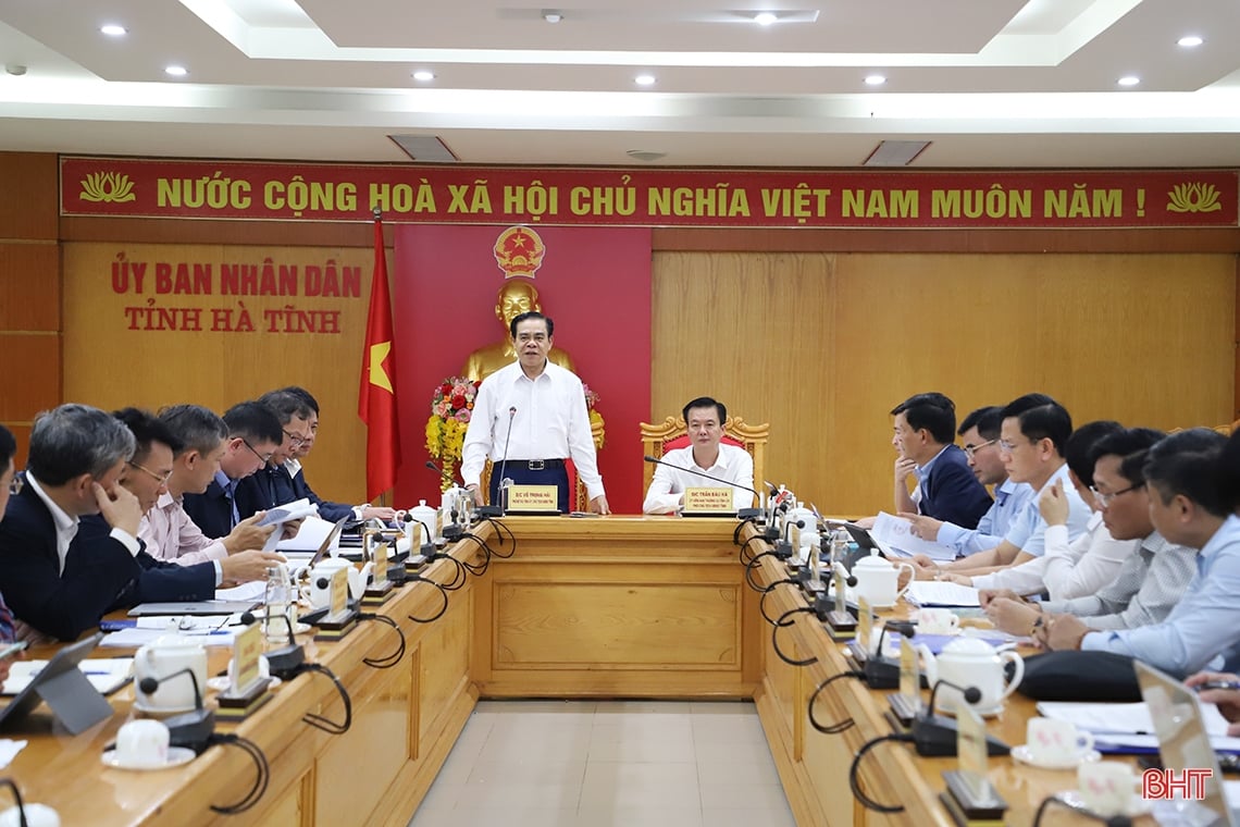 Ha Tinh towarzyszy Vietnam Electricity Group w realizacji projektów
