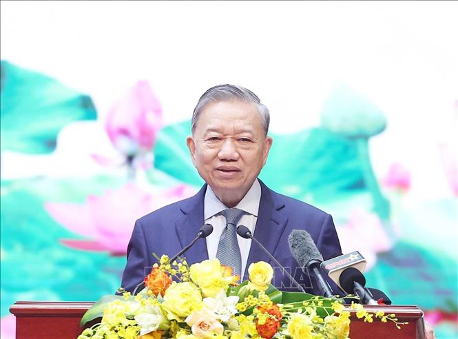 Article by General Secretary To Lam Vietnam People's Army National Pride
