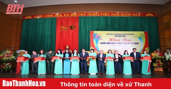 Exhibition of books and newspapers for the Spring of At Ty 2025 at Thanh Hoa Provincial Library