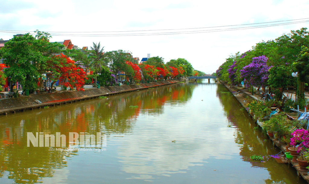 ទន្លេអាននៅរដូវក្តៅ