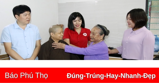 Điểm tựa giúp người nghèo vượt khó