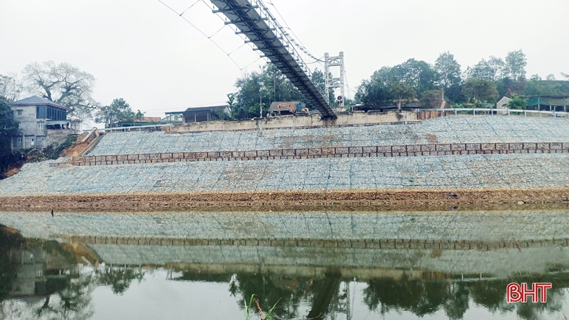 Dinámico, profesional y eficaz en la gestión de proyectos de inversión en Ha Tinh.