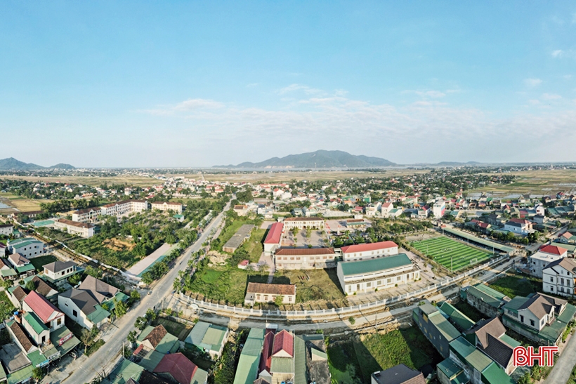 ទទួល​បាន​មតិ​យោបល់ ស្រុក Loc Ha មាន​សិទ្ធិ​ស្នើ​សុំ​ការ​ពិចារណា និង​ទទួល​ស្គាល់​ការ​បំពេញ​តាម​ស្តង់ដារ​ជនបទ​ថ្មី។