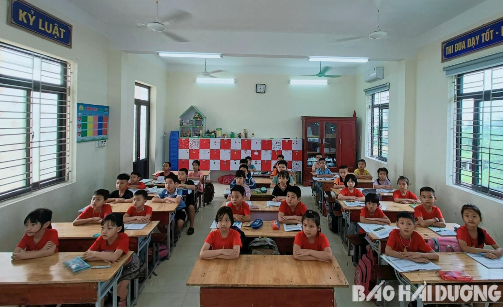 ヴィンホア村の3つのレベルの学校はすべて国家基準を満たしています。