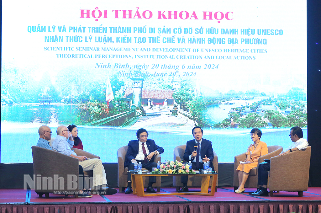 Chuyên đề Nhận thức lý luận tại Hội thảo Khoa học