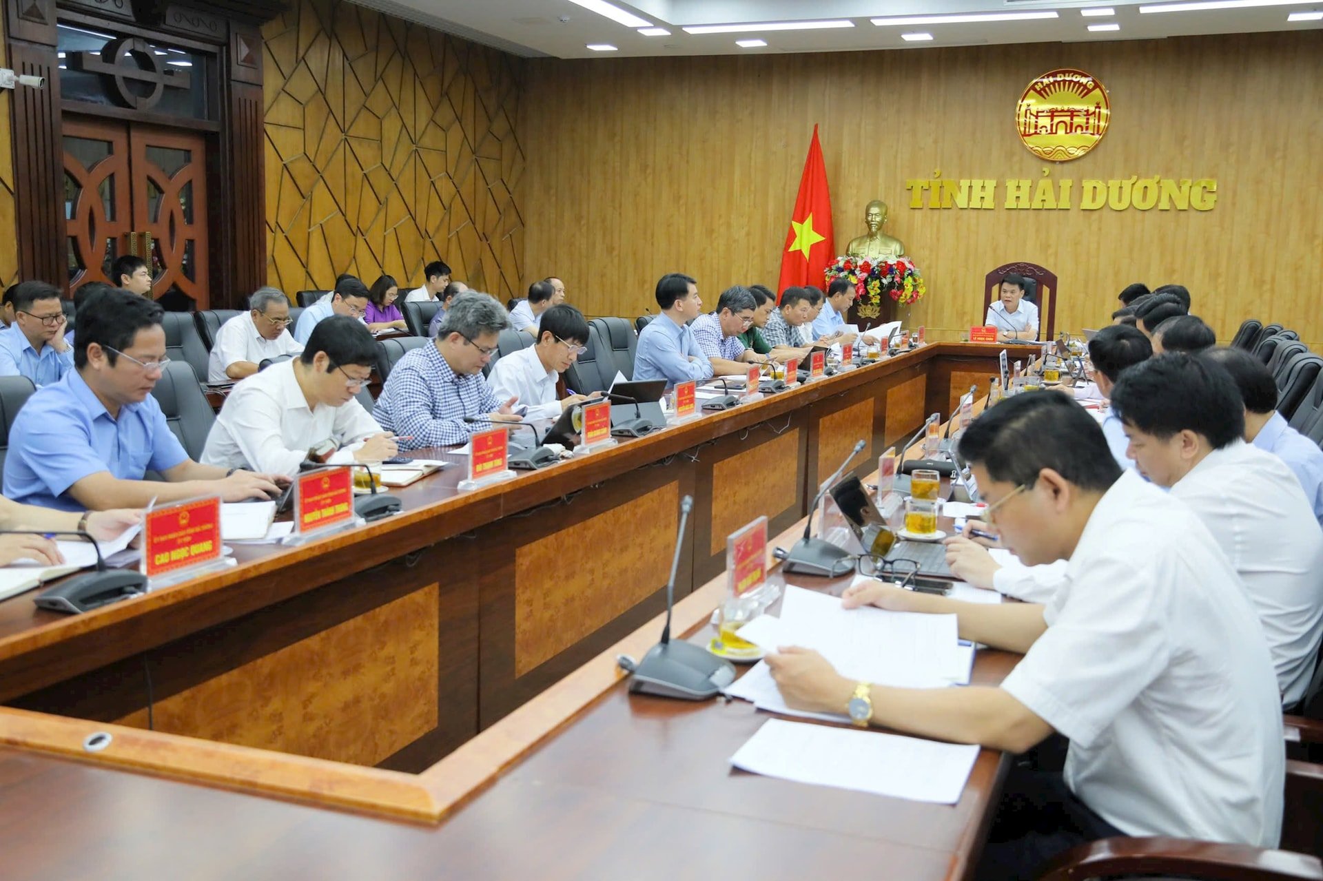 Hai Duong considers proposal to invest 120 billion VND to build and renovate 84 pumping stations