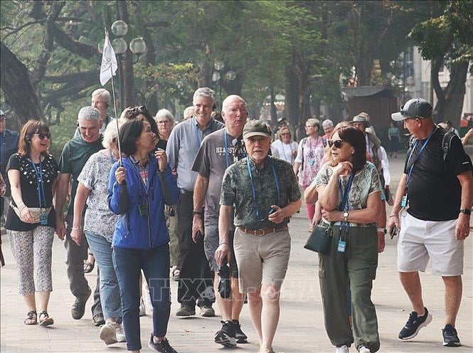 Mehr als 14,1 Millionen internationale Besucher in Vietnam in 10 Monaten des Jahres 2024