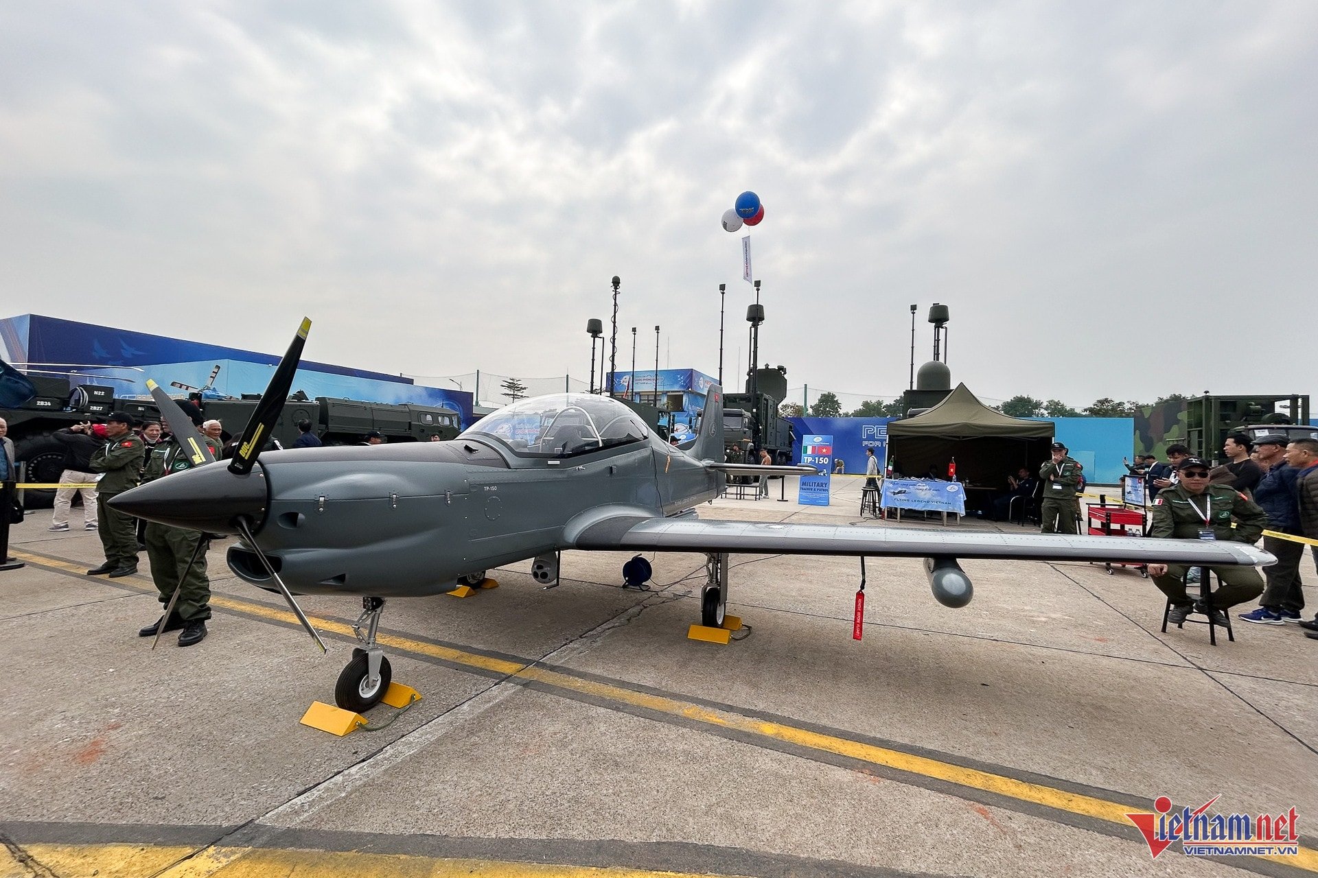 The first plane partly produced in Vinh Phuc, flies 1,200 km each time