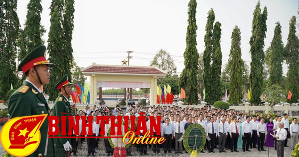 Inauguration du Temple des Martyrs du District de Duc Linh