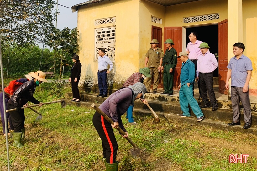 Campaña entusiasta para construir nuevas áreas rurales en Cam Xuyen