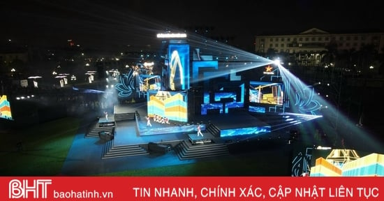 Đặc sắc tiết mục trình diễn Laser Mapping lần đầu tiên ở Hà Tĩnh