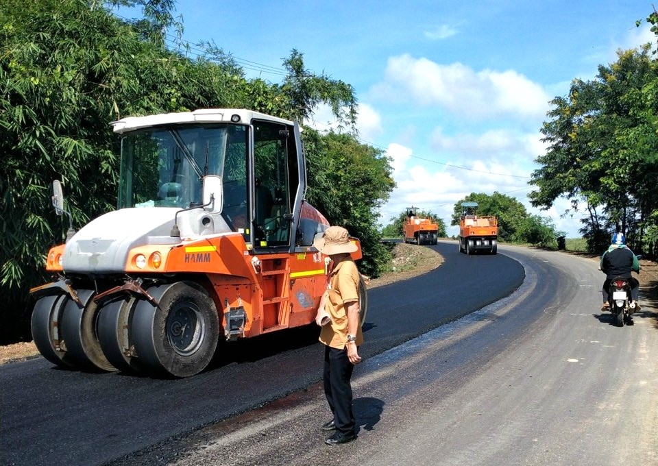 Construction of the Project to repair and upgrade Provincial Road 12 (Krong Bong district).