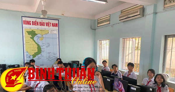 Học sinh trung học thị xã La Gi hào hứng với cuộc thi “Em yêu biển, đảo quê hương”