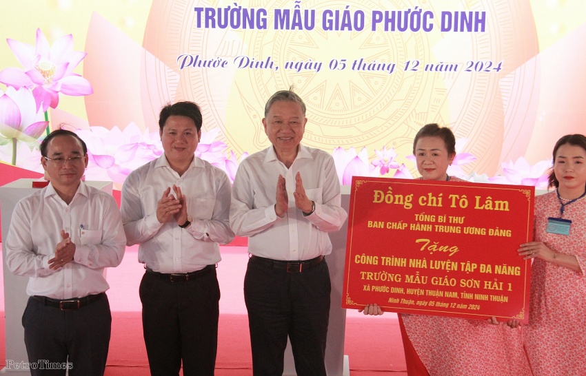 Tổng Bí thư Tô Lâm trao tặng công trình nhà đa năng cho Trường Mẫu giáo Phước Dinh (Ninh Thuận)