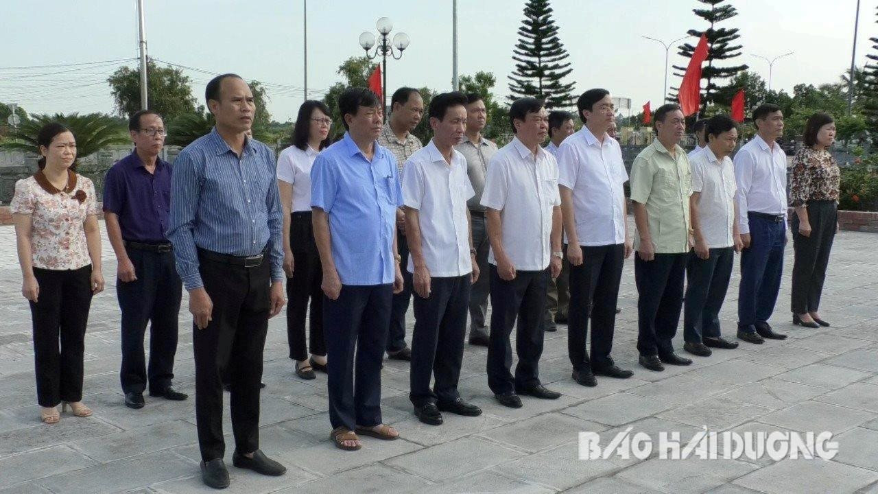 z5448820699880_5fed918bc2afccfb4cc98ae34050b560-1-(1).jpg