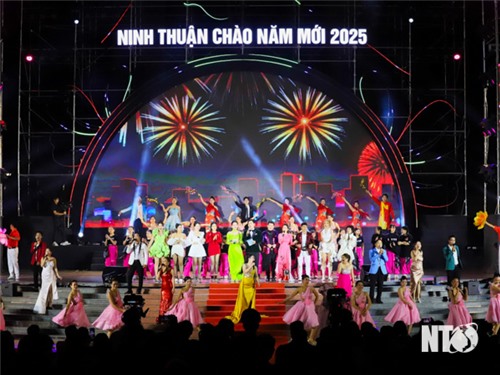 Highlights of the art program "Ninh Thuan - Welcome to the New Year 2025"