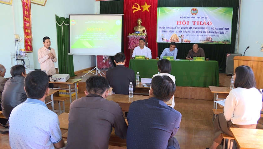 Chu Pah farmers are popularized with waste treatment methods