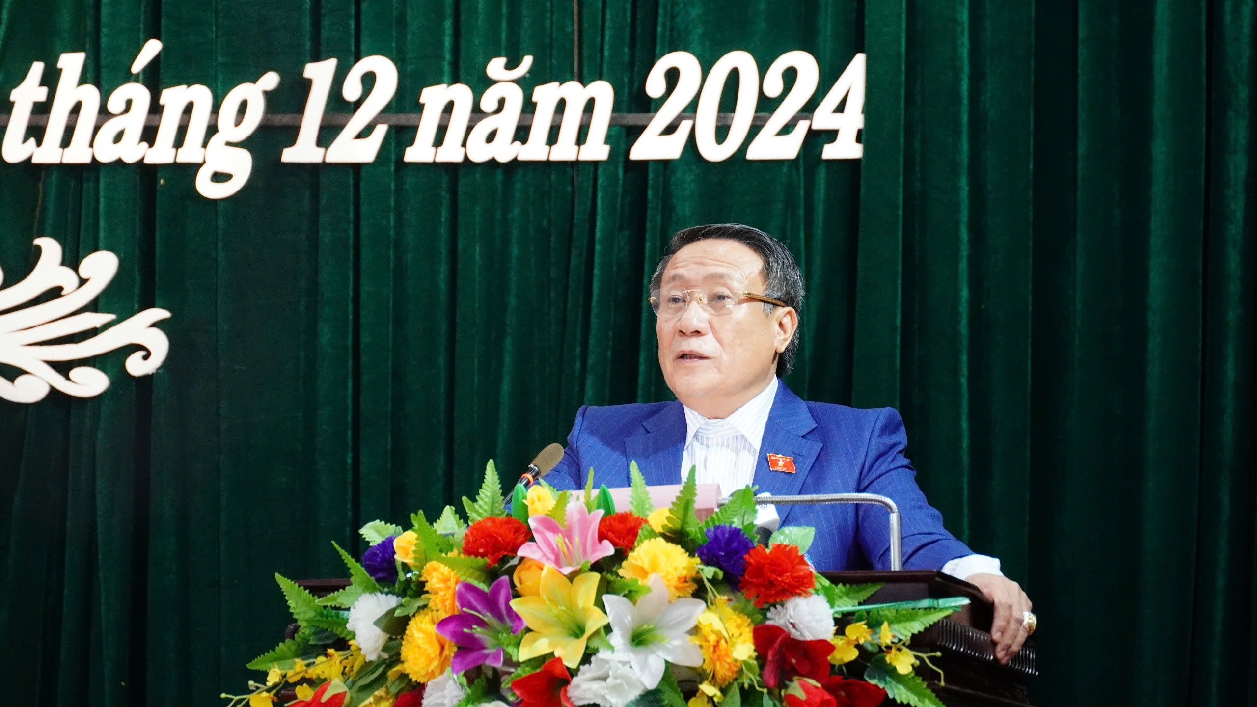 第8回クアンチ省人民評議会第28回会議：37の決議を可決